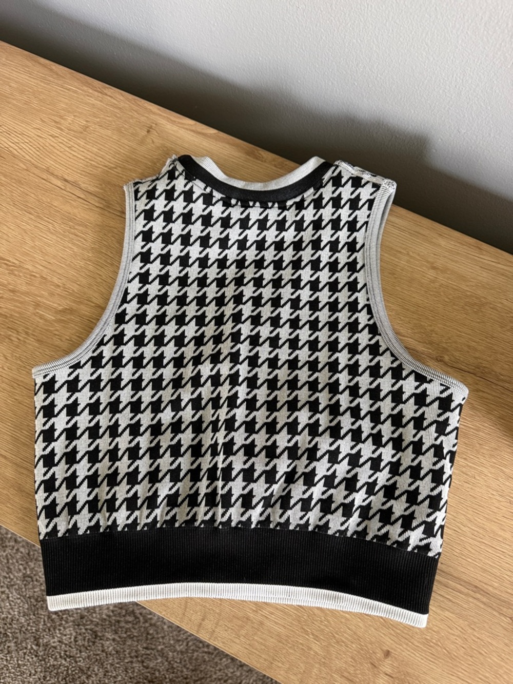 Houndstooth top - Picture 3 of 3